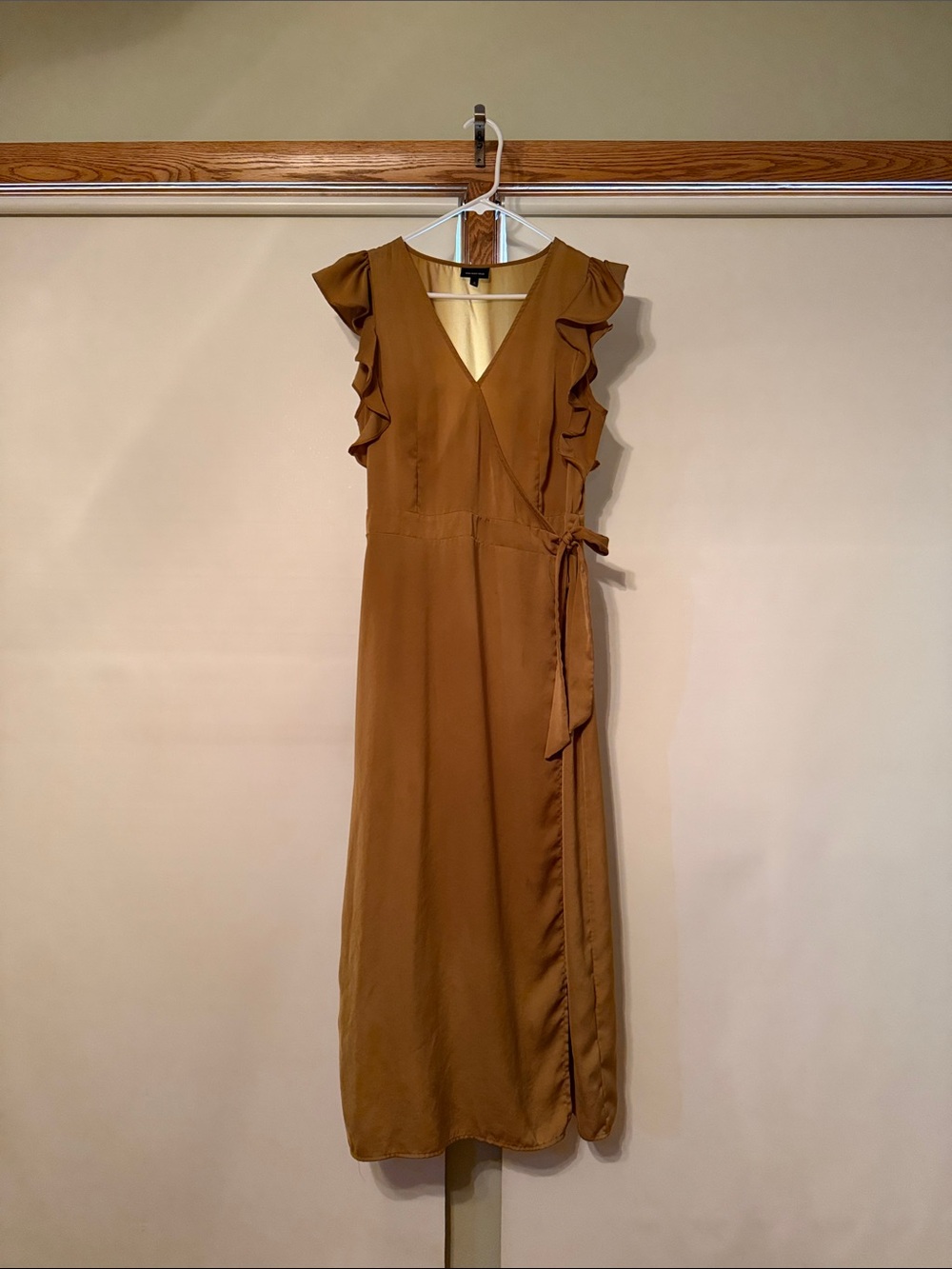 Who What Wear Rust Ruffle-Sleeve Wrap Maxi Dress